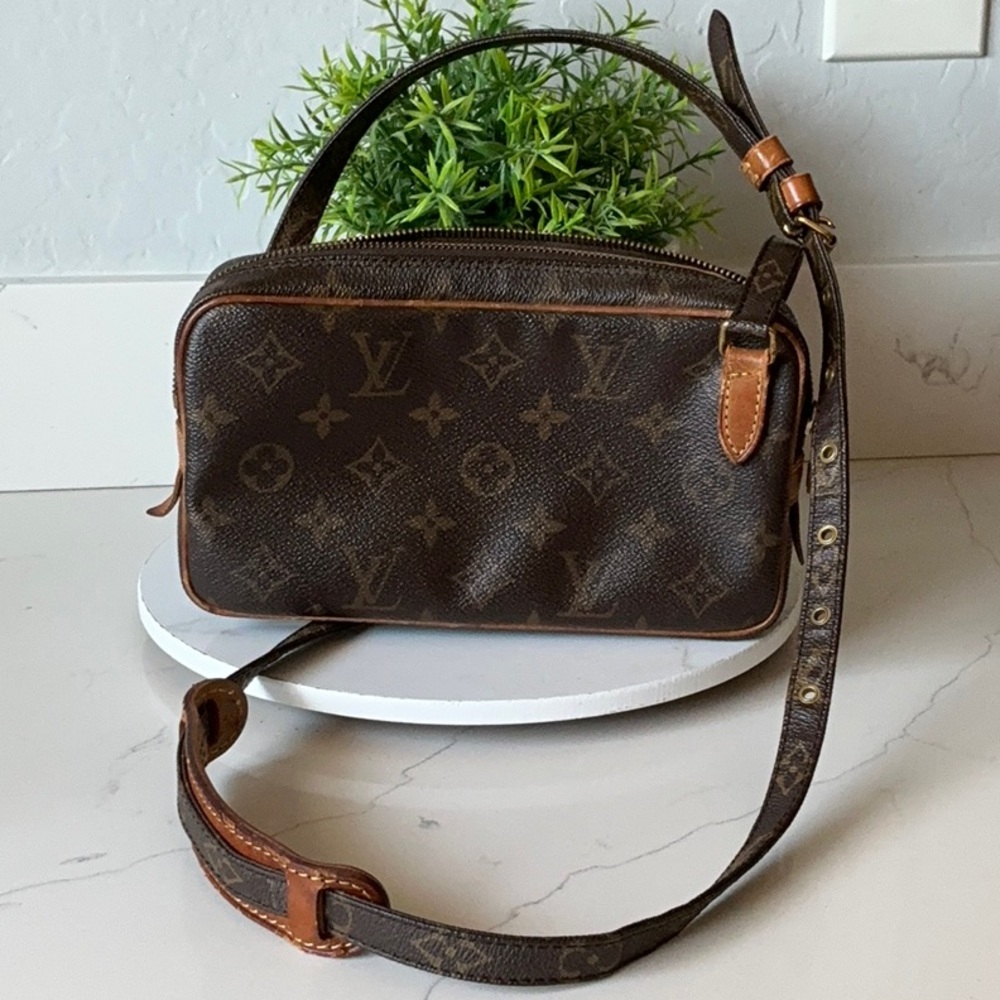Authentic Louis Vuitton Monogram Pochette Marley Bandouliere Bag